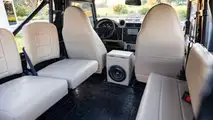 ECD Land Rover Defender 90 Restomod gemelos
