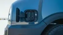 Porta di ricarica per veicoli Amazon Electric Delivery