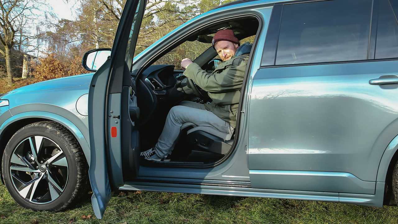 Volvo XC90 T8 AWD Plug-in Hybrid (2022) im Test