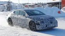 Mercedes-Benz EQE Yeni Casus Fotoğrafları