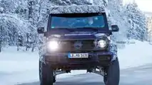 Mercedes G-Klasse 4x4² fast ungetarnt erwischt