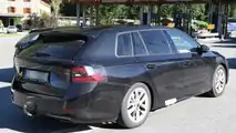 Nuova Skoda Octavia Wagon, le foto spia