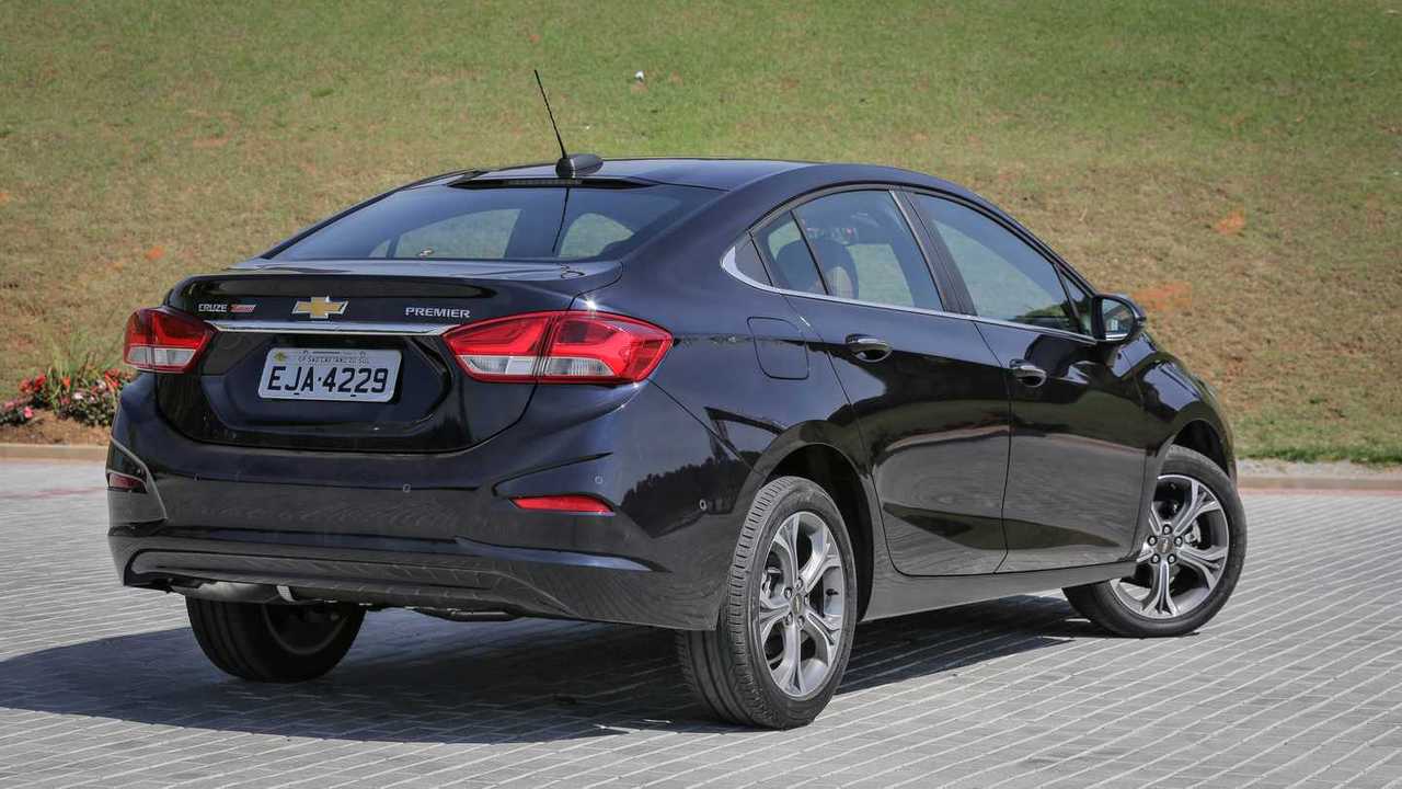Comparativo: Novo Corolla x Civic x Cruze 2020