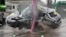 Auto elettriche, il crash test di Dekra