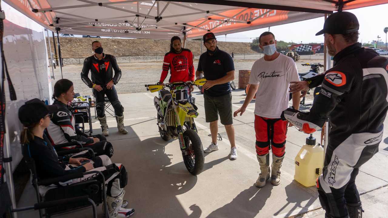 Live 100 Percent Supermoto School - Forum