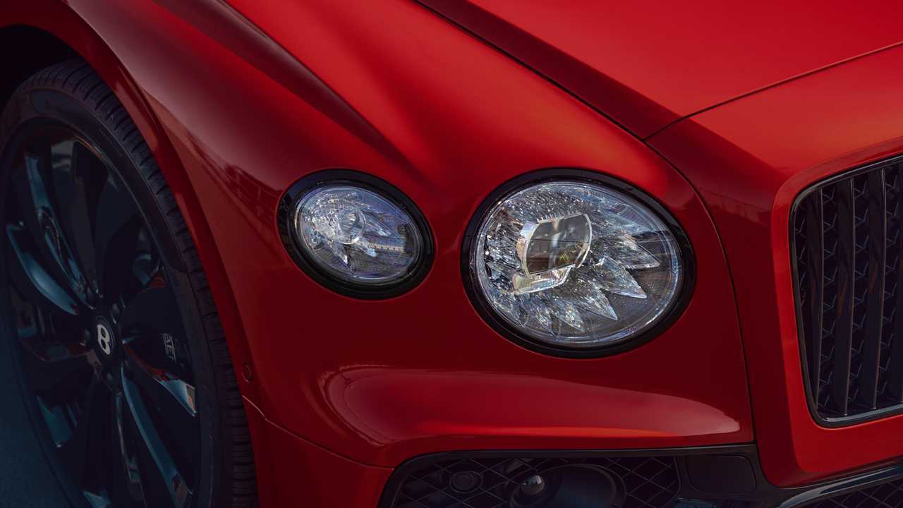 Fari Bentley Flying Spur V8