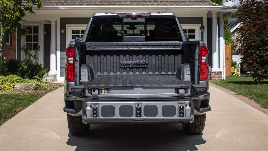 2021 Chevrolet Silverado Gets A Multi-Flex Tailgate, Better Towing