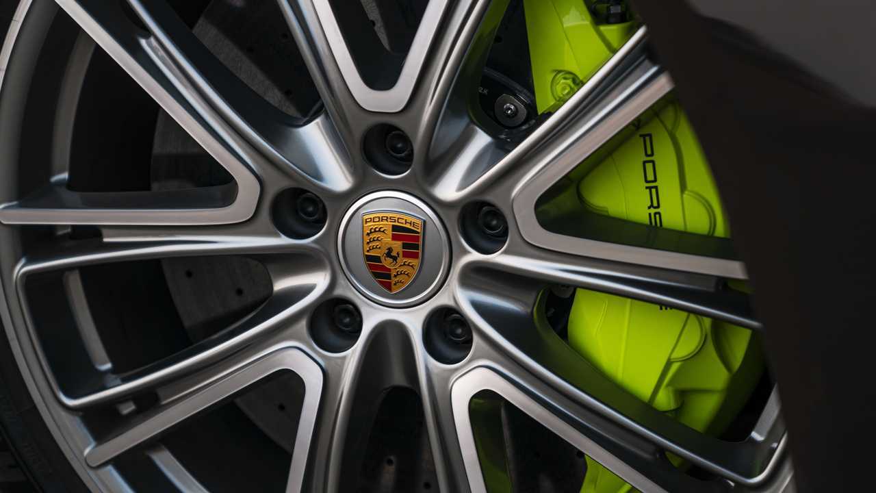 2021 Porsche Panamera 4S E-Hybrid Executive Exterior Brakes
