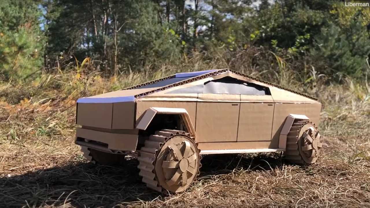 TESLA CYBERTRUCK Diy Cardboard Car (source: Liberman)