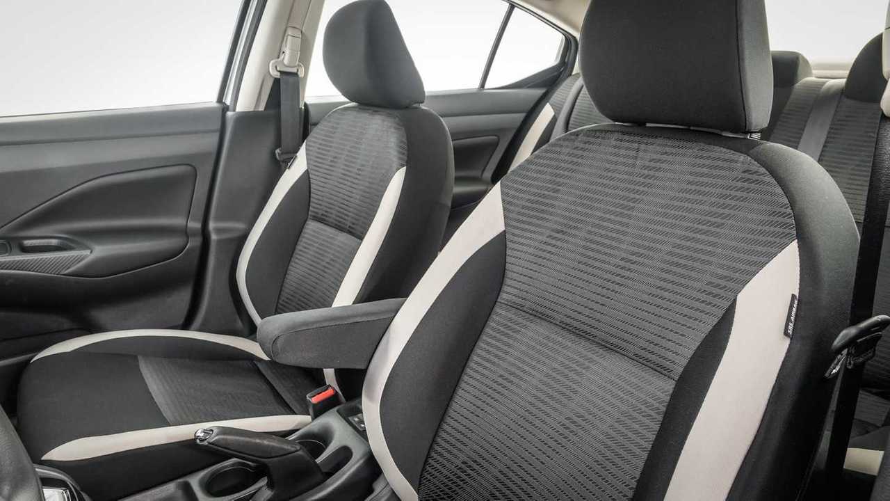 Nissan Versa Sense 1.6 MT (Teste)