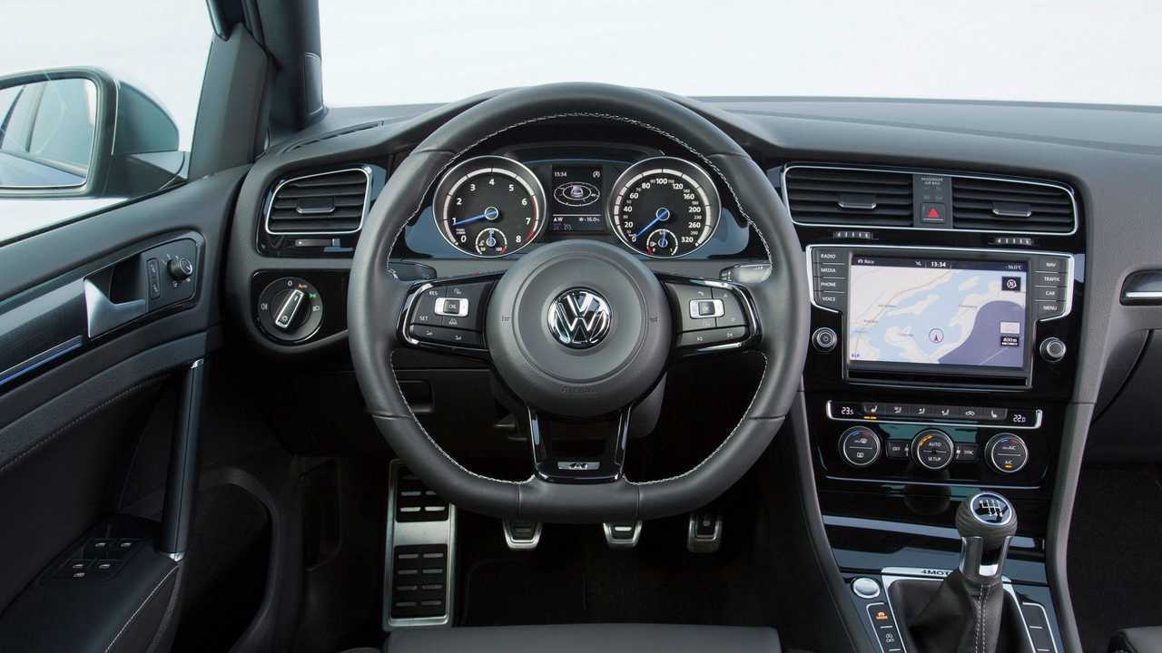 Volkswagen Golf R 4° Serie (Interni)
