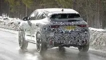 Jaguar E-Pace, le foto spia dei test sulla neve