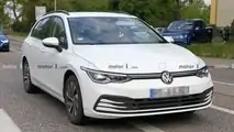 Nuova Volkswagen Golf Variant, le prime foto spia