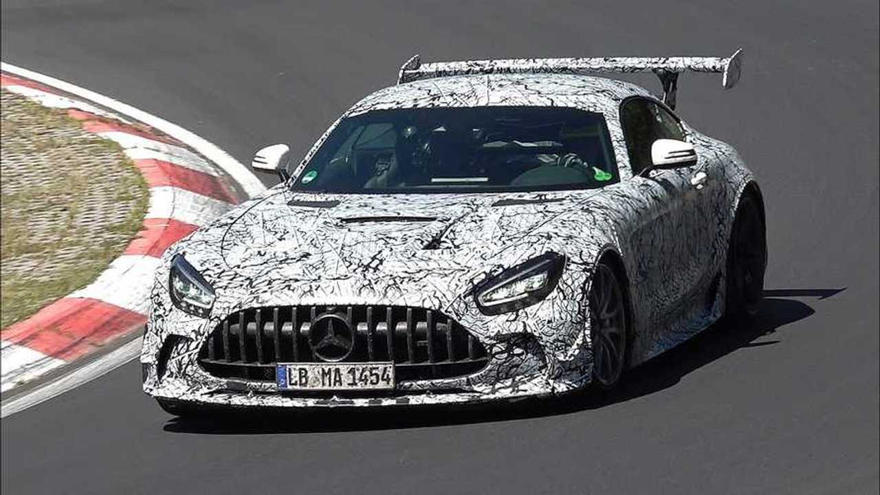 MercedesAMG GTR Black Series Brings Its Crazy Aero To The 