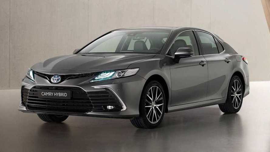 Toyota Camry gets light update for 2021 and prices from £32,260