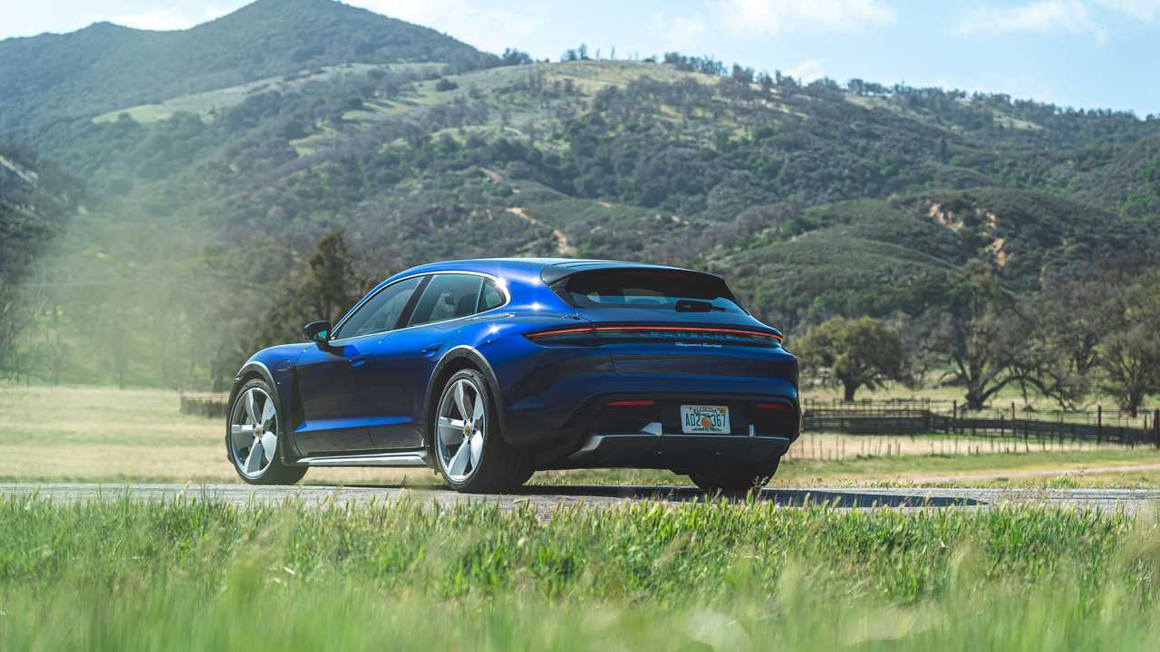 Porsche Taycan Turbo Cross Turismo