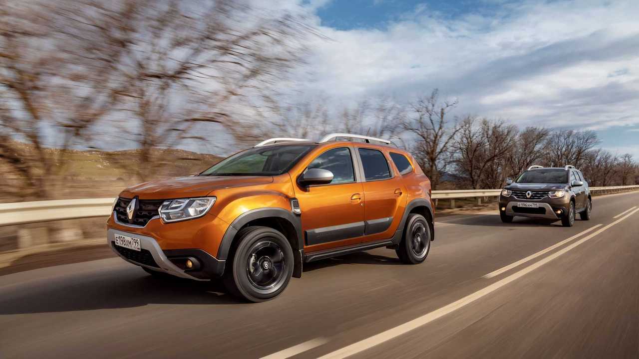 Renault Duster в движении