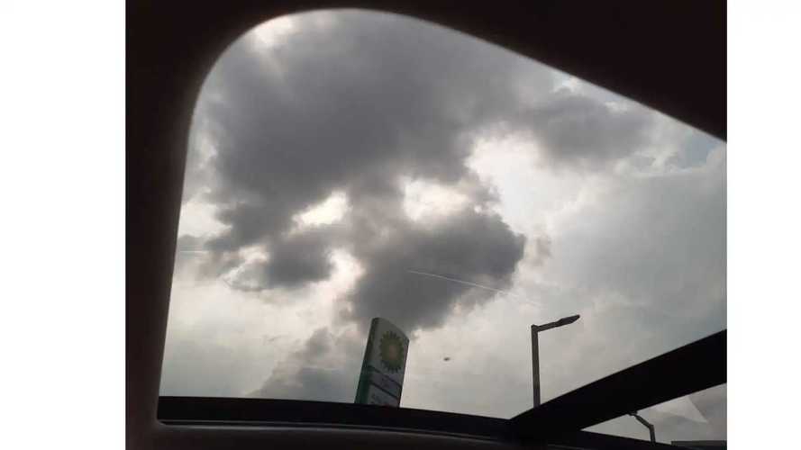 Cara Merawat Panoramic Sunroof Mobil Kesayangan Anda