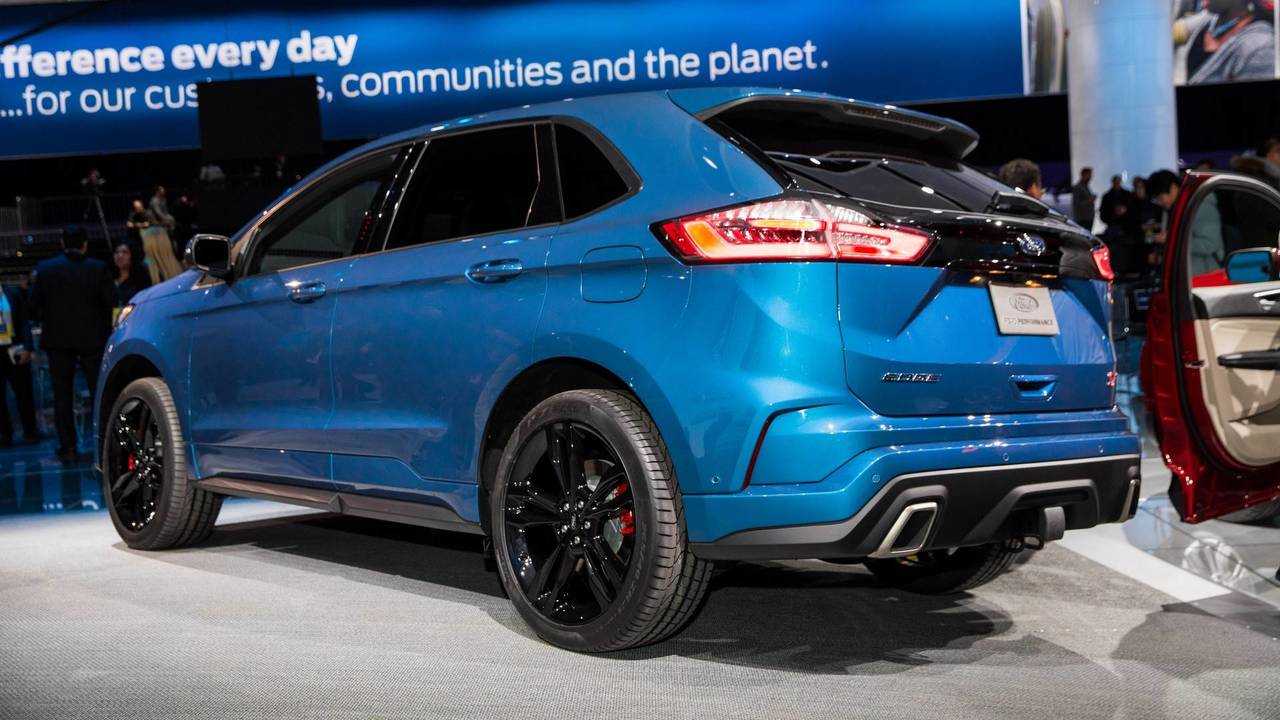 2019 Ford Edge ST