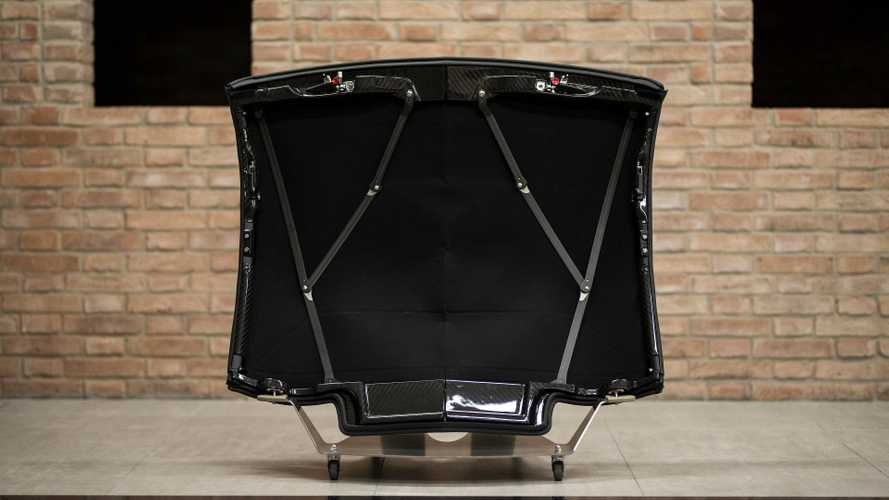 Origami Gibi Kumaş Tavana Sahip Pagani Huayra Roadster