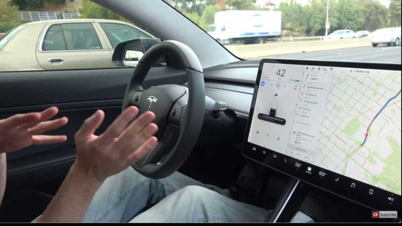 Tesla autonoma nuova