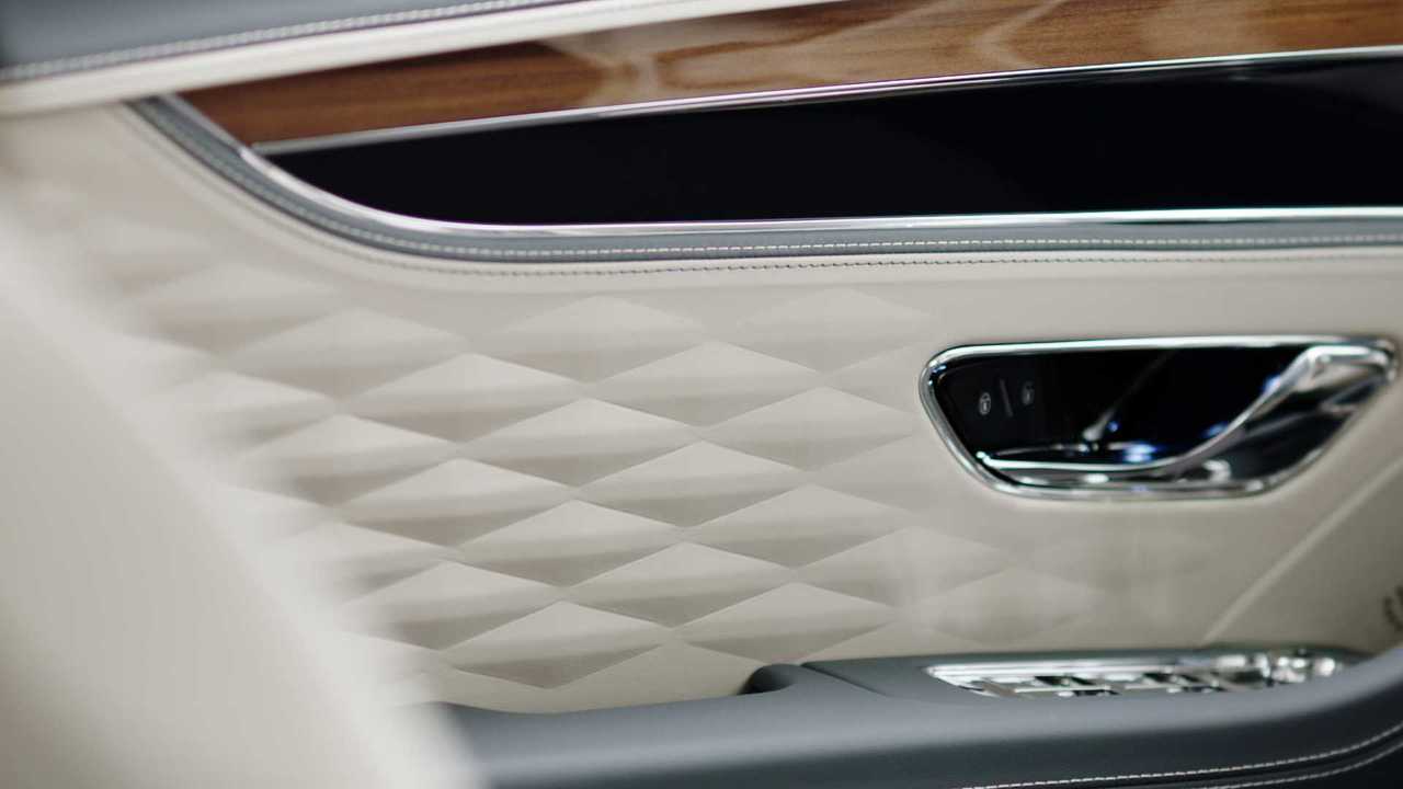 2020 Bentley Flying Spur 3D leather teaser