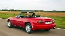 Mazda MX-5 NA vs. Mazda MX-5 NB