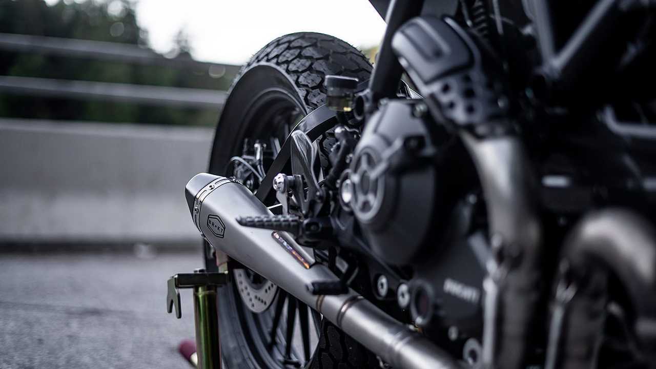 Ducati Scrambler Custom exhaust