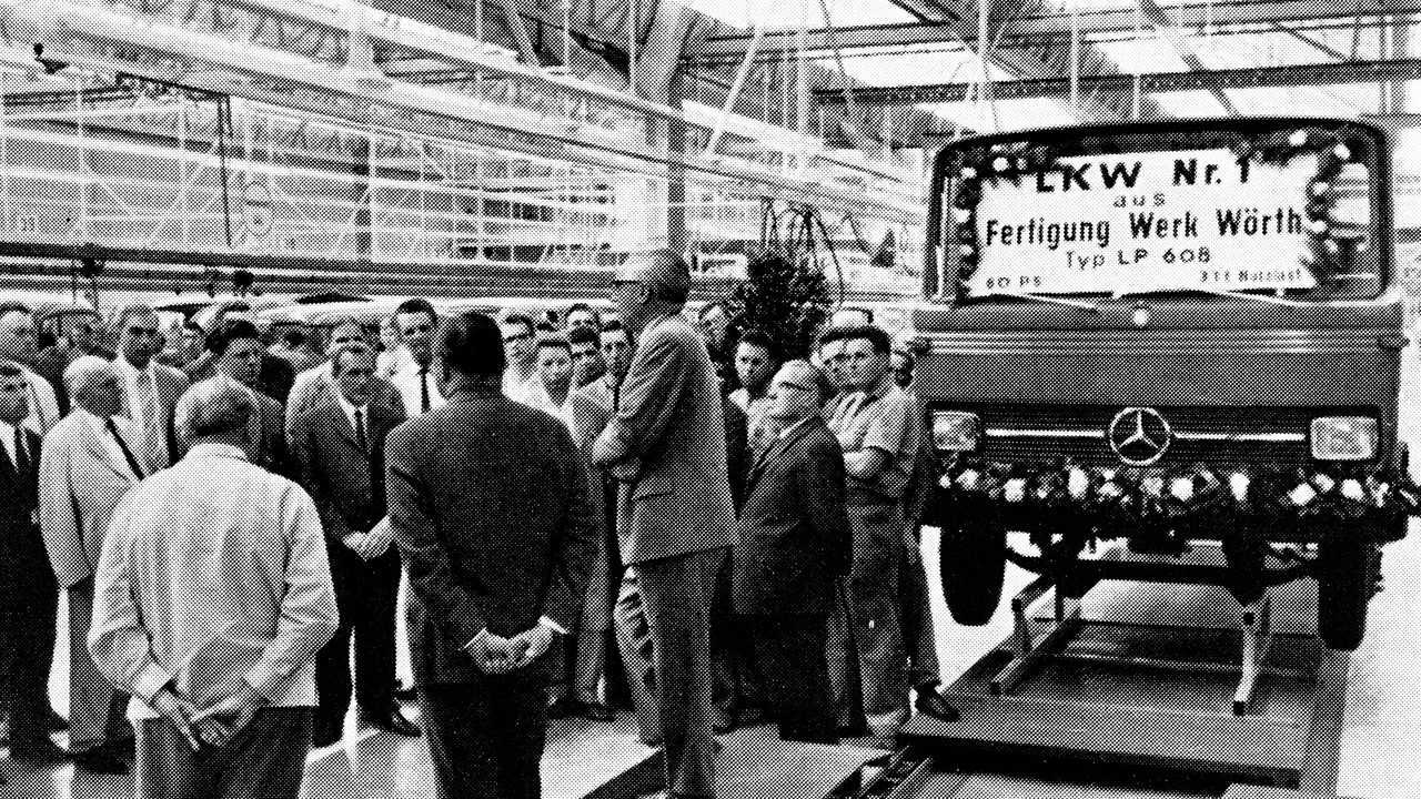 La fabbrica Mercedes-Benz di Wörth