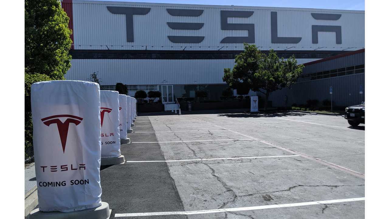 Tesla Superchargers (Source: TESLORD)