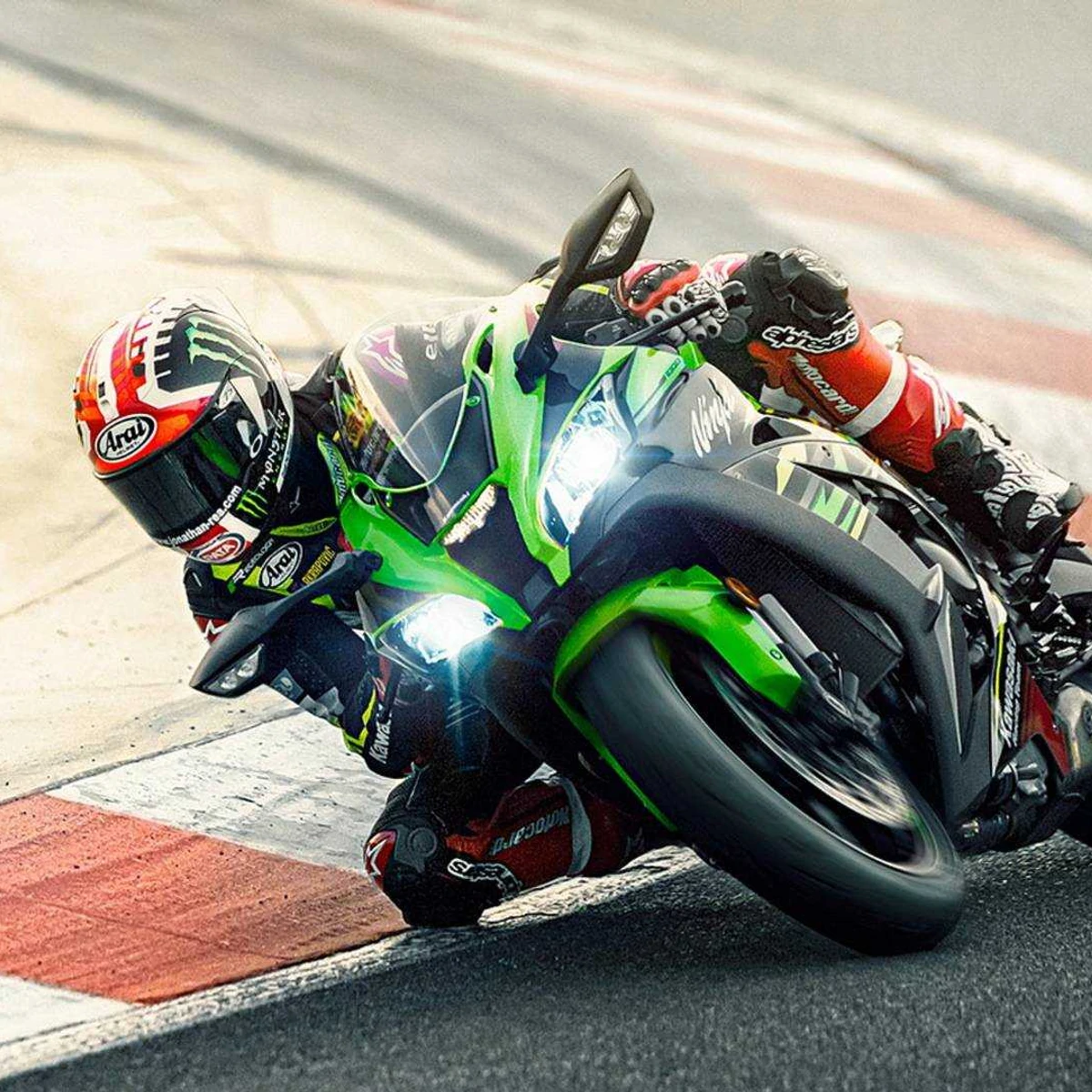kawasaki-ninja-zx-10r-2019.webp
