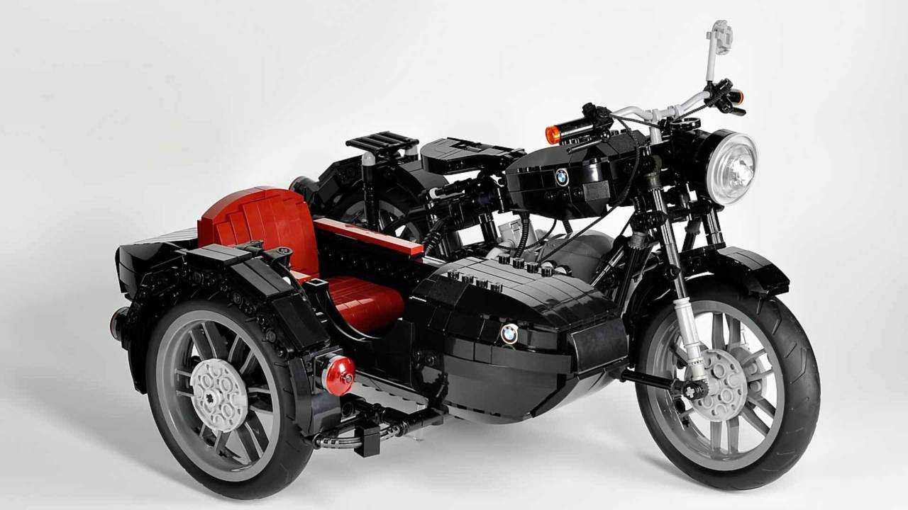 The sidecar really completes the look.