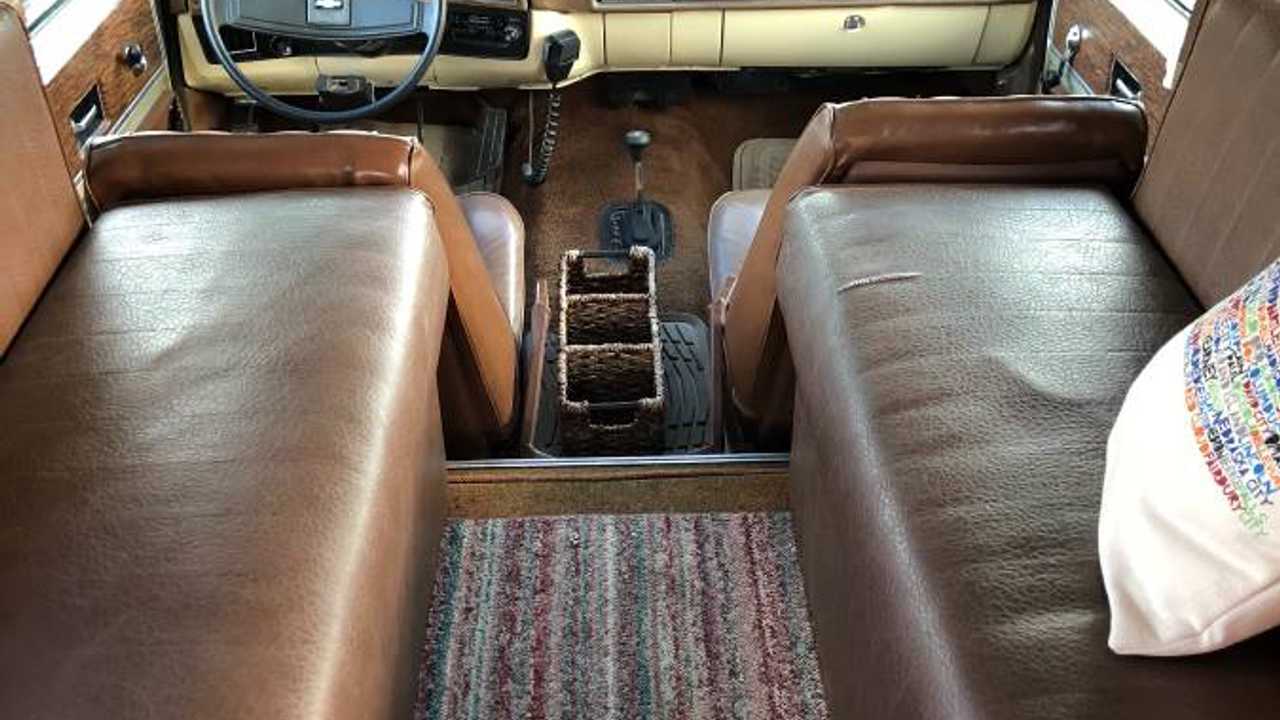 1976 Chevy Blazer Chalet bed camper