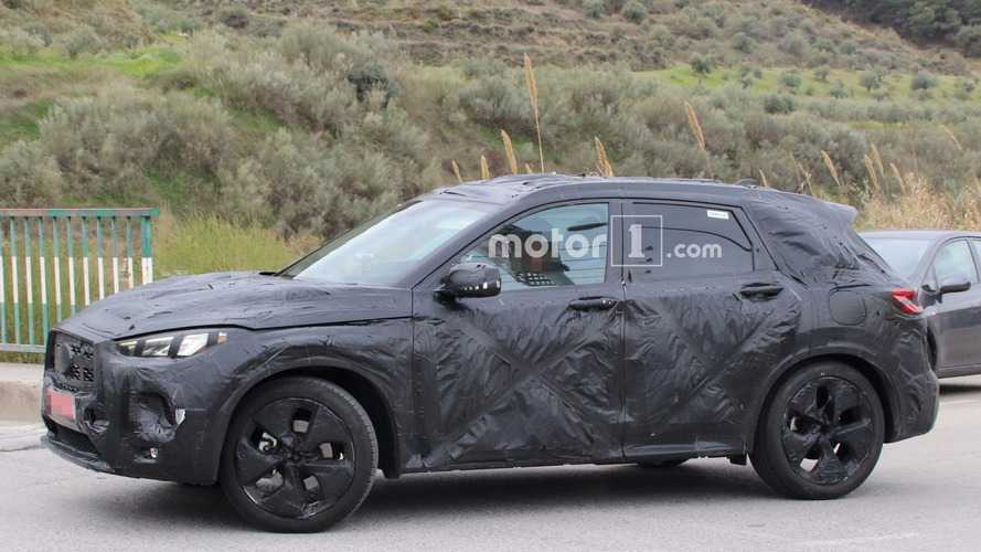 2018 Infiniti QX50 spy photo