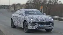 2018 Lamborghini Urus spy photo