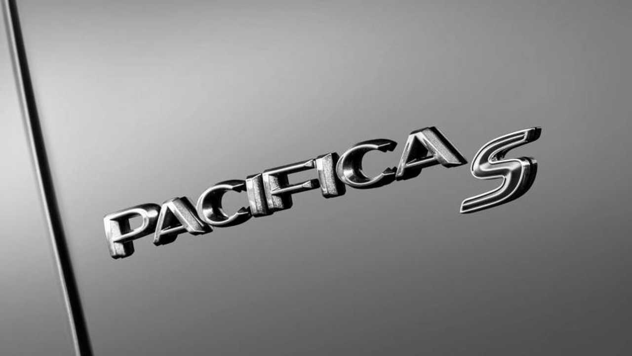 2018 Chrysler Pacifica S Appearance Package