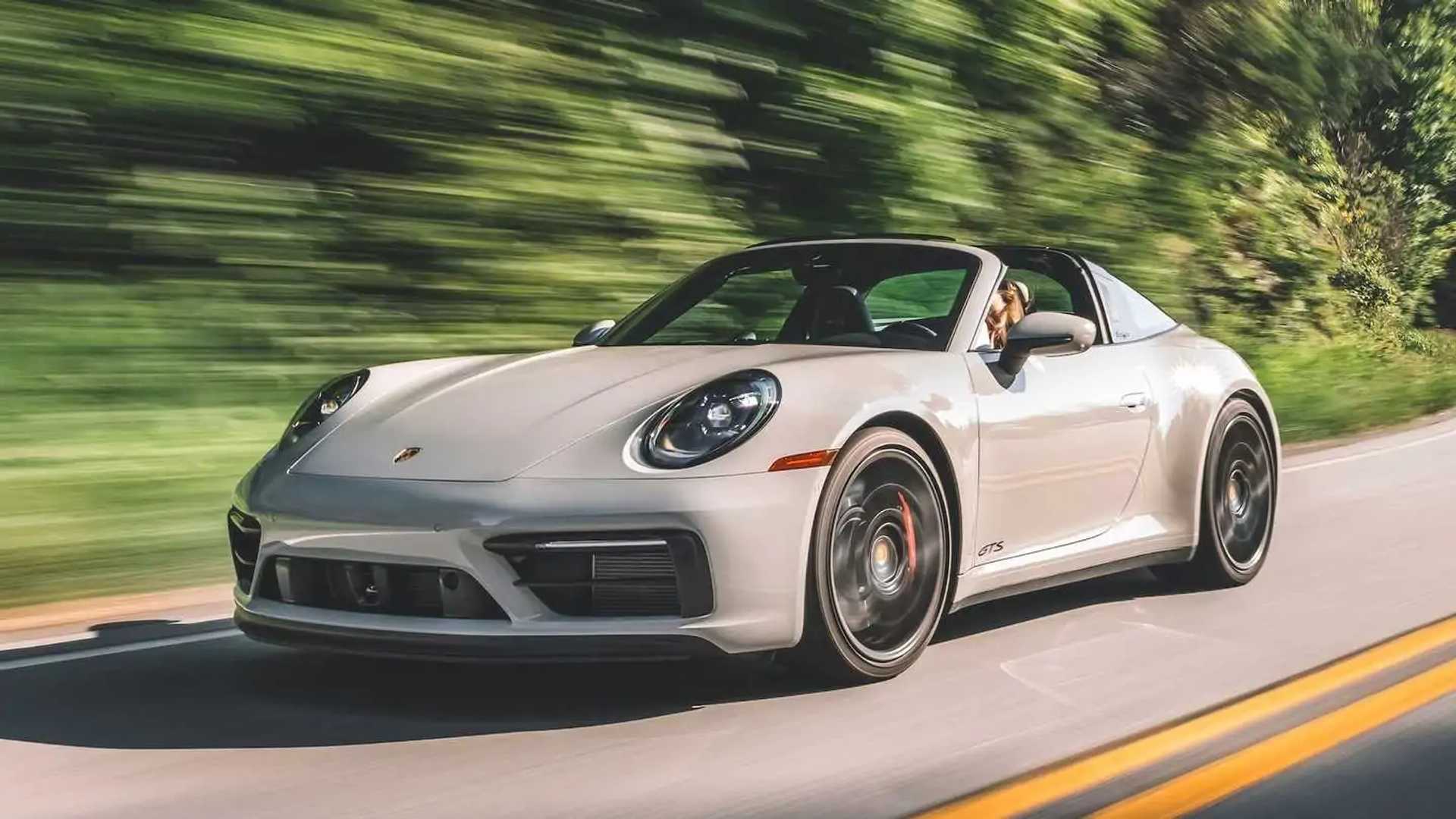 2022-porsche-911-gts-targa-exterior.jpg