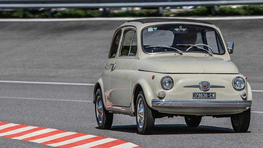 Fiat 500 e Dacia Sandero, le più economiche a 50 anni di distanza