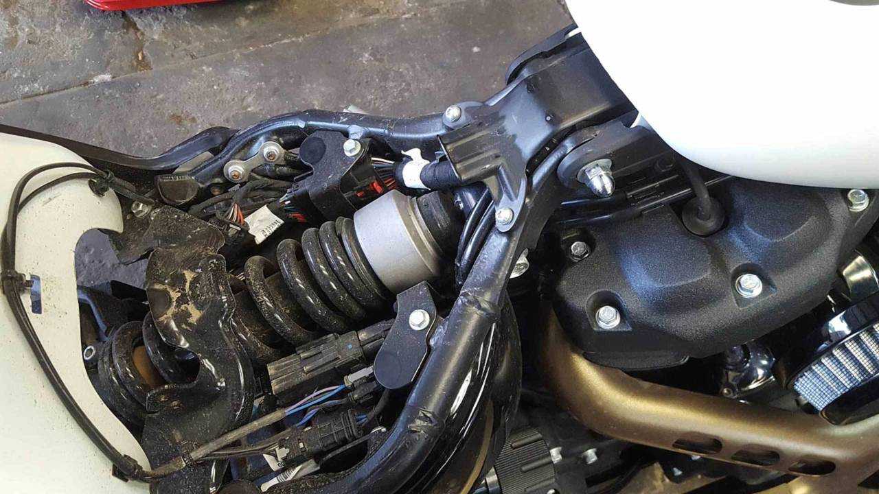 First remove the saddle. Peep that fancy new monoshock.