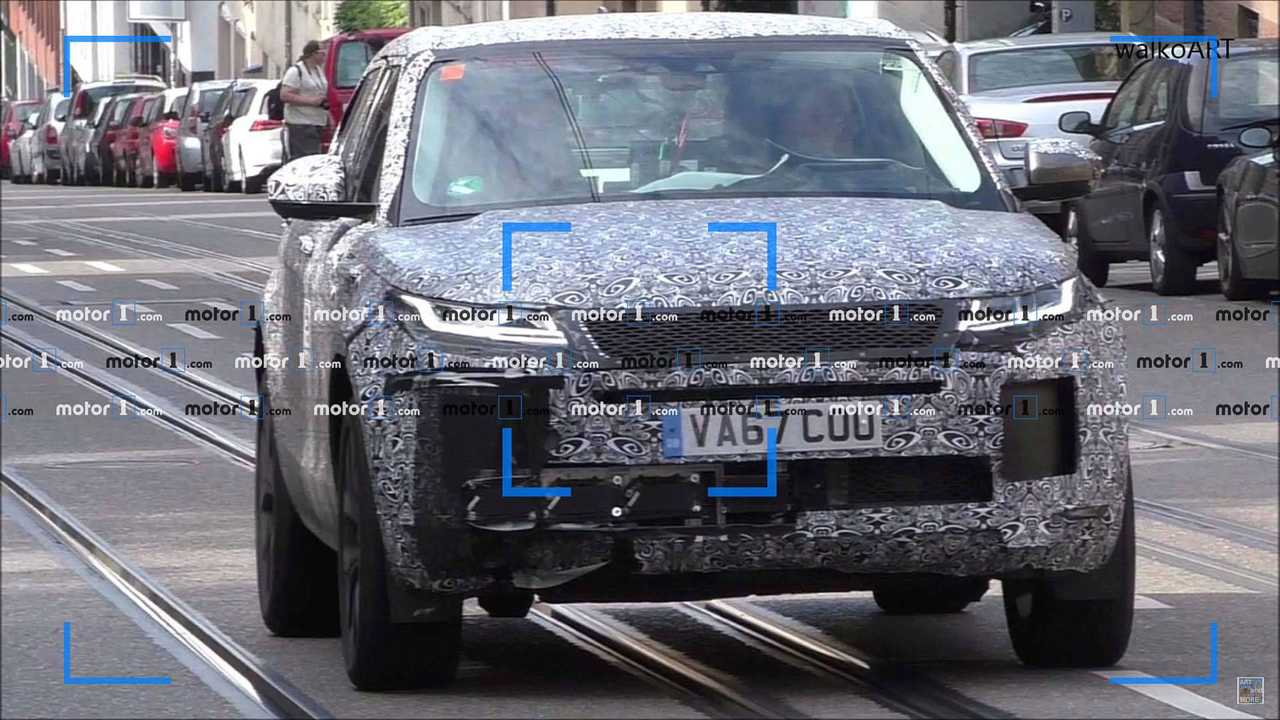Nuova Range Rover Evoque, avvistamenti in attesa del debutto