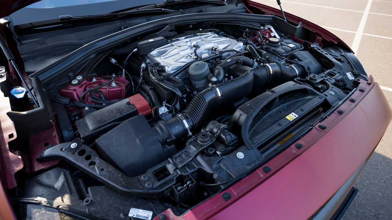 Красный матовый Jaguar F-Pace SVR