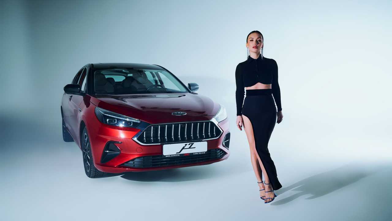 Ольга Серябкина и JAC J7