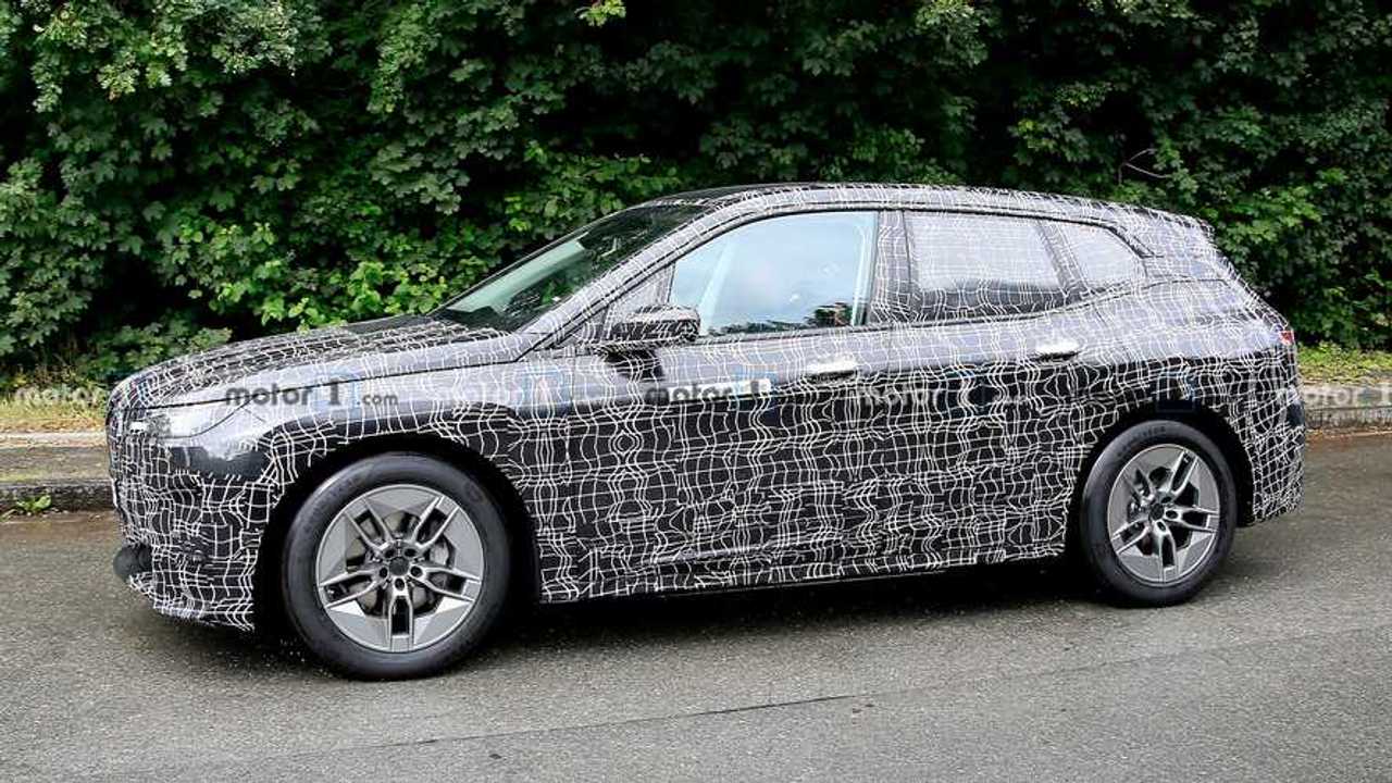 BMW iNext Yeni Casus Fotoğraflar