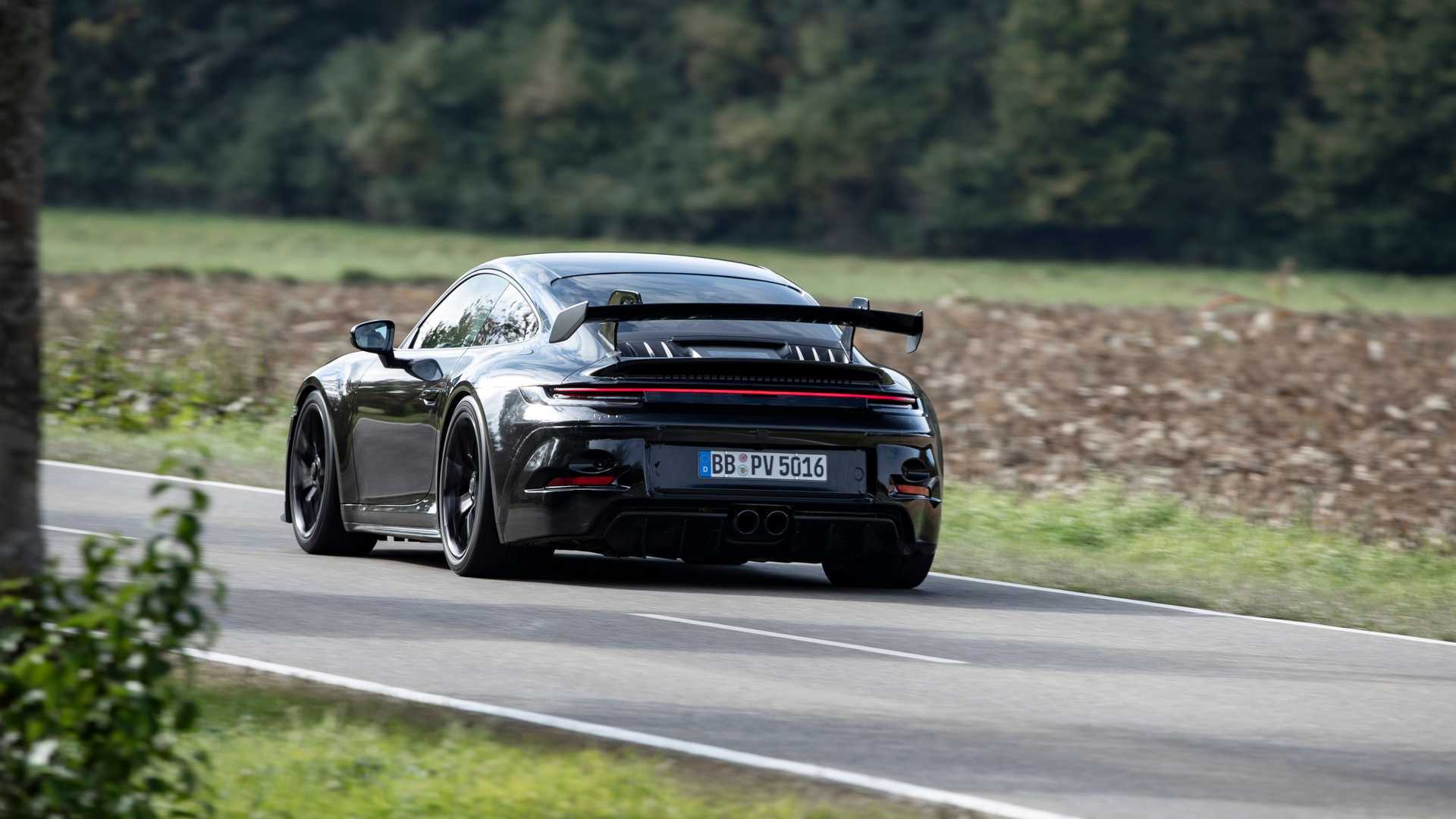 2021-porsche-911-gt3-prototype-rear-dynamic.jpg