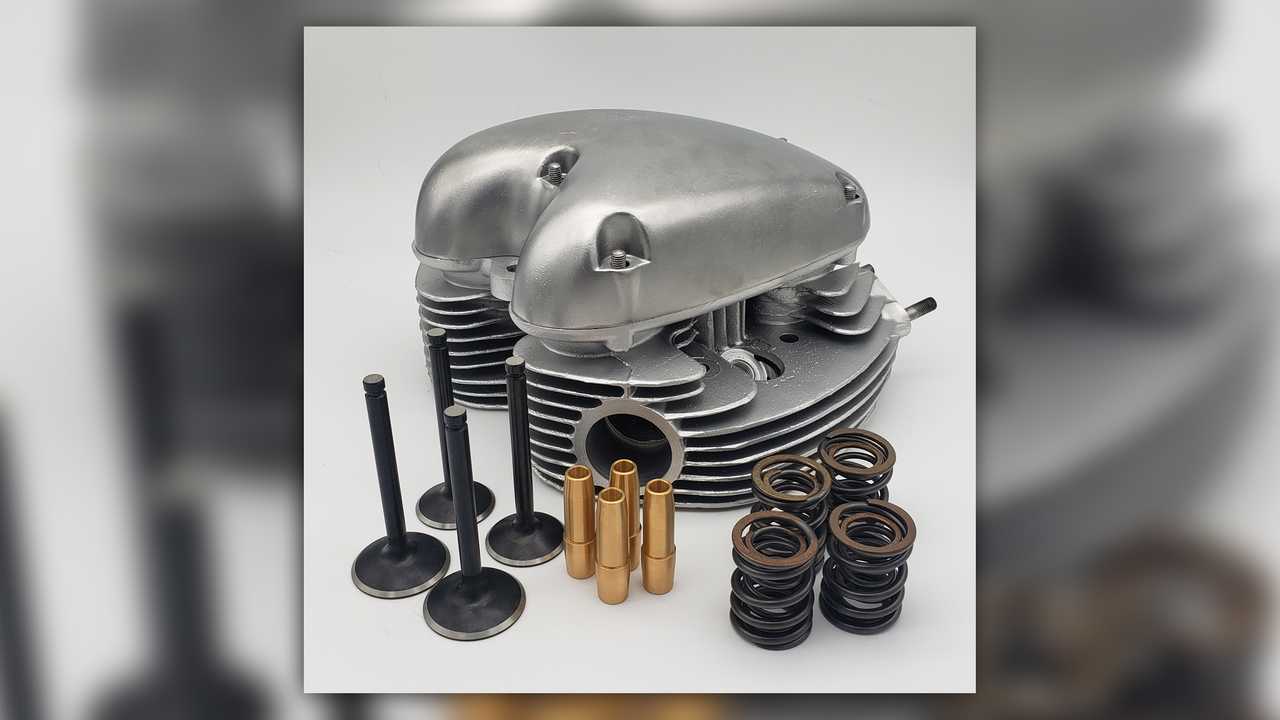 BSA Lightning Cylinder Head