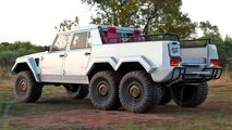 Lamborghini LM002 6X6 Rendering