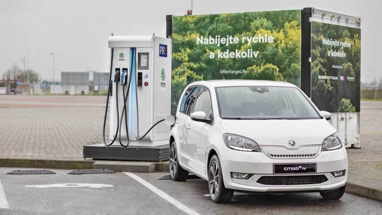 Skoda, colonnina Kinetic Power Booster
