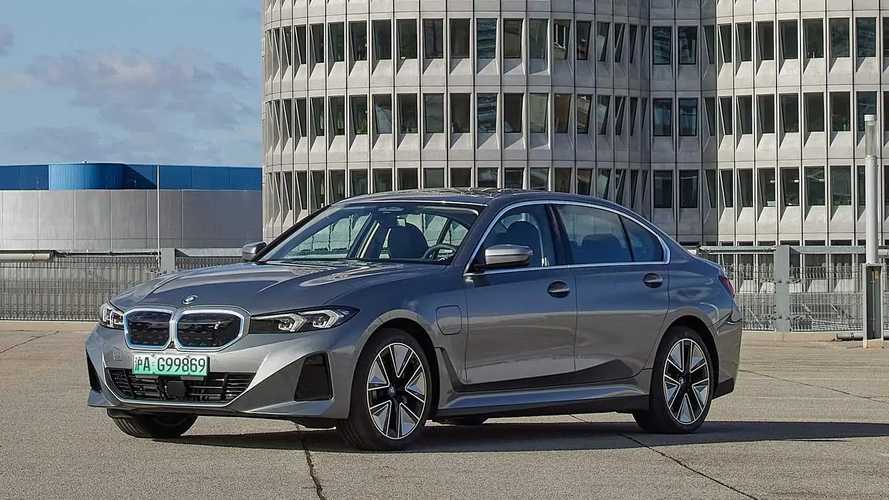"Тройка" BMW переходит на электрический привод