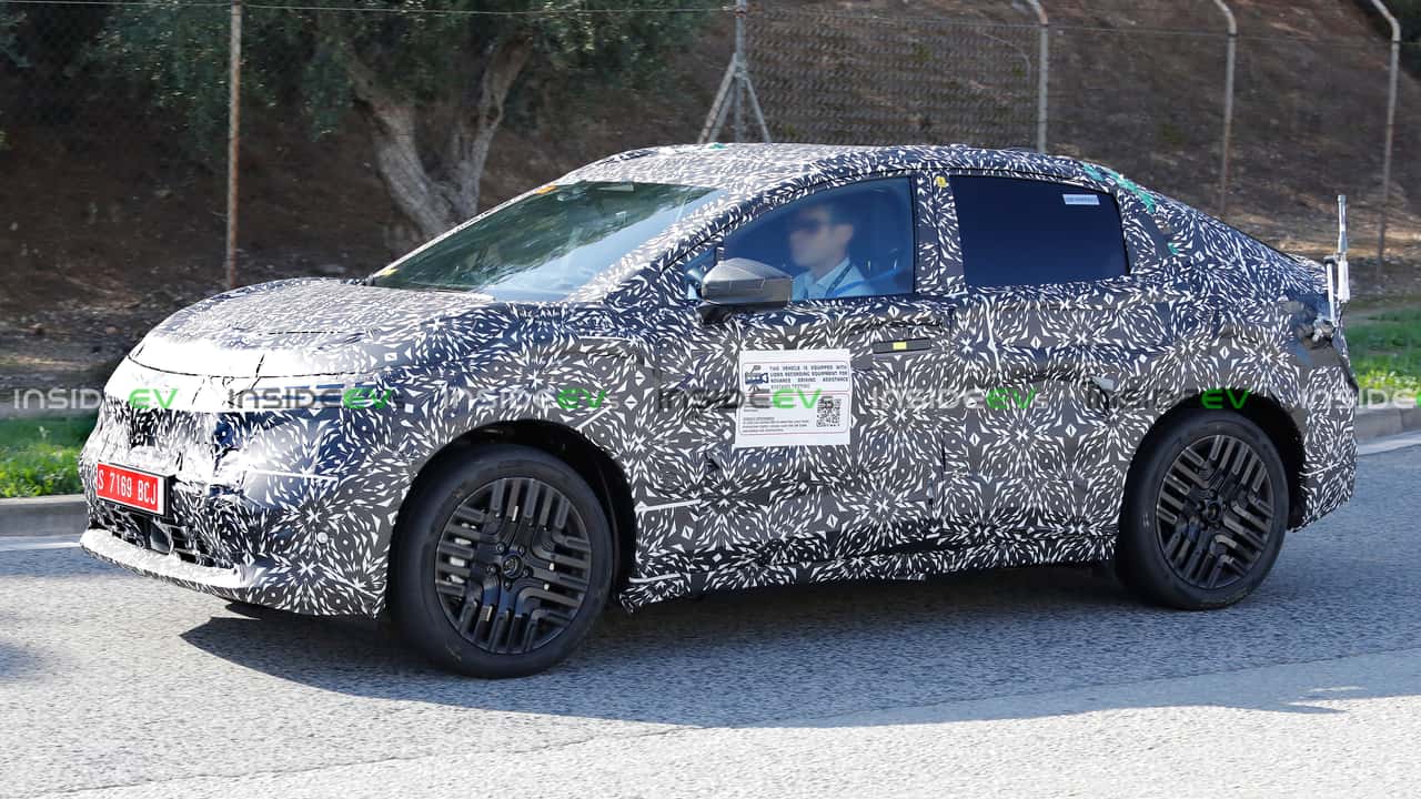 Nissan Leaf als Erlkönig
