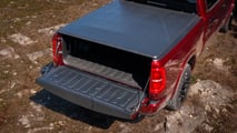 NewRam1500_Limited_Multifunction Tailgate_01